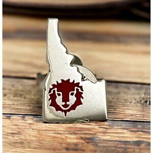 Red Lion Hotel Pin Idaho State Lapel Hat Vintage Silver Tone Lion Face Logo